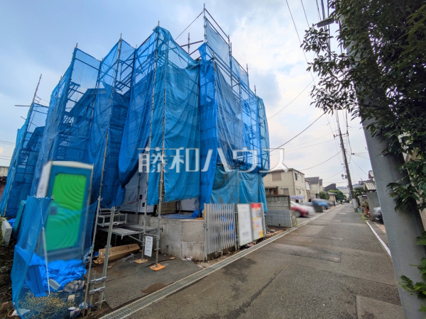 現場風景 【日野市多摩平3丁目】現在建築中につき、完成後には確認できなくなる構造部分などがご覧いただけます。完成後の内覧とは違った視点での現地見学が可能です。 現場風景 【日野市多摩平3丁目】現在建築中につき、完成後には確認できなくなる構造部分などがご覧いただけます。完成後の内覧とは違った視点での現地見学が可能です。