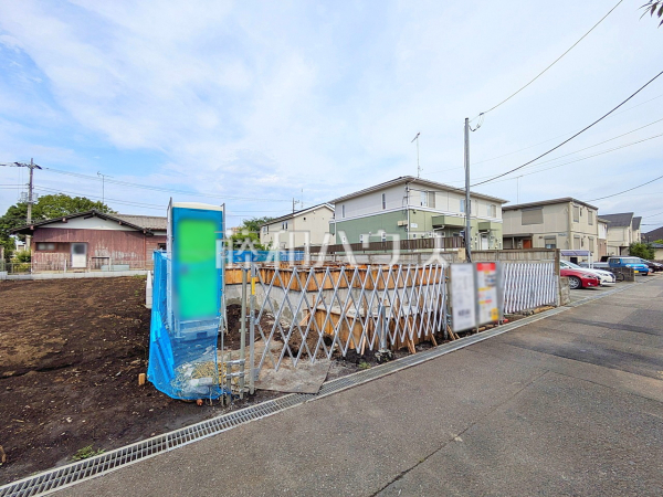現場風景 【日野市多摩平3丁目】周辺環境はもちろん、日当たりや設備仕様など、実際に行ってみないと分からないことも多くございます。営業担当がご案内いたしますので、お気軽にお問い合わせください。 現場風景 【日野市多摩平3丁目】周辺環境はもちろん、日当たりや設備仕様など、実際に行ってみないと分からないことも多くございます。営業担当がご案内いたしますので、お気軽にお問い合わせください。