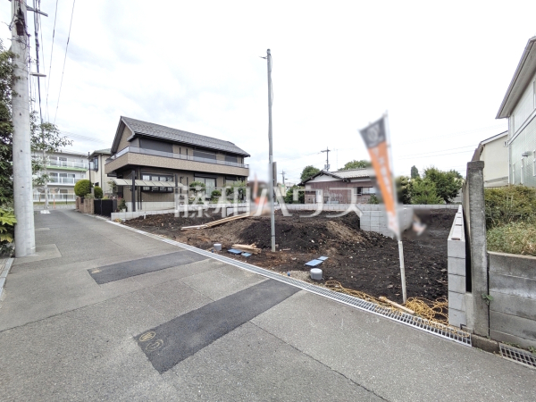 接道状況および現場風景 【日野市多摩平3丁目】 接道状況および現場風景 【日野市多摩平3丁目】