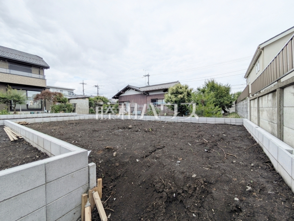 2号棟 現地写真 【日野市多摩平3丁目】きれいに整備された敷地。これから夢の新邸がここに建ちます。 2号棟 現地写真 【日野市多摩平3丁目】きれいに整備された敷地。これから夢の新邸がここに建ちます。