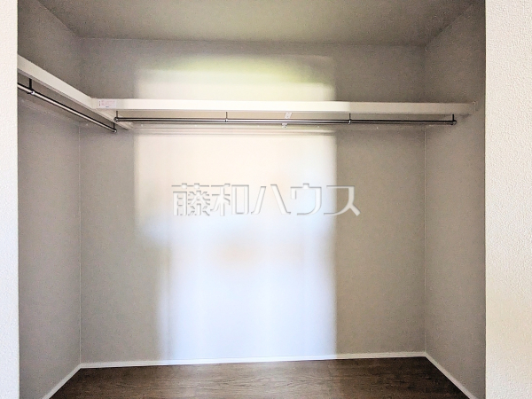 1号棟 ウォークインクローゼット 【福岡市城南区友丘2丁目】 1号棟 ウォークインクローゼット 【福岡市城南区友丘2丁目】