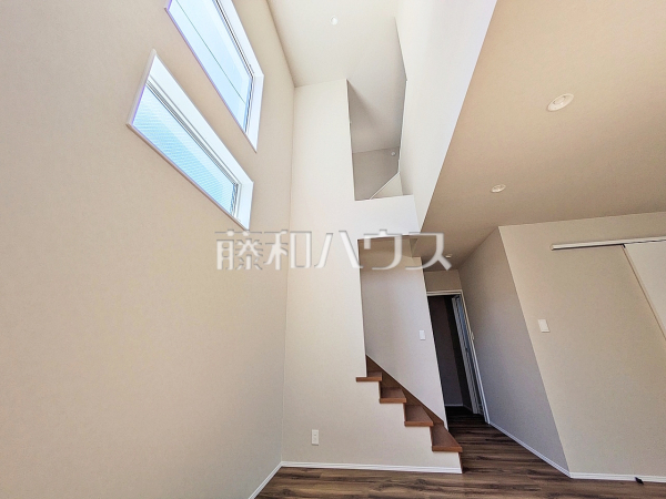 1号棟 リビング 【福岡市城南区友丘2丁目】 1号棟 リビング 【福岡市城南区友丘2丁目】