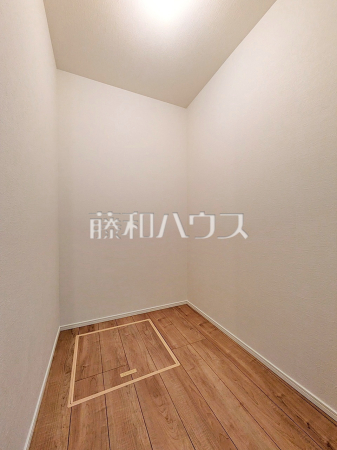 2号棟 ウォークインクローゼット 【西東京市南町4丁目】 2号棟 ウォークインクローゼット 【西東京市南町4丁目】