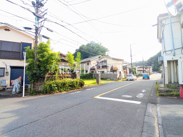 接道状況および現場風景(現況:古屋有) 【八王子市館町】 接道状況および現場風景(現況:古屋有) 【八王子市館町】