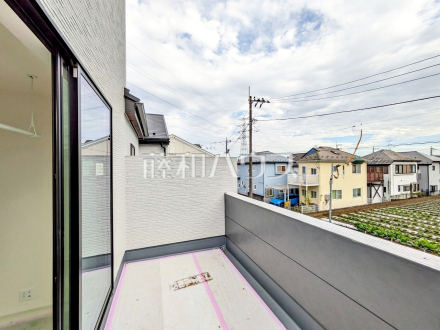2号棟 バルコニー(施工中) 【国分寺市北町4丁目】/撮影日2026/10/19
