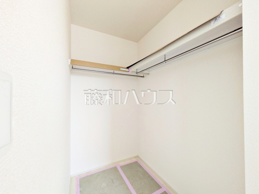 2号棟 ウォークインクローゼット(施工中) 【国分寺市北町4丁目】