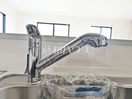 2号棟 浄水器一体型水栓 【八王子市子安町2丁目】 いつでもおいしいお水が飲める浄水器一体型水栓も完備 /撮影日2026/07/17