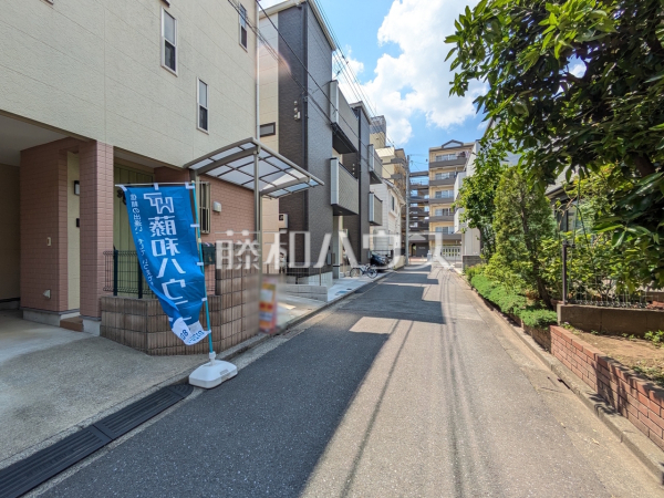 接道状況および現場風景 【朝霞市本町1丁目】 接道状況および現場風景 【朝霞市本町1丁目】