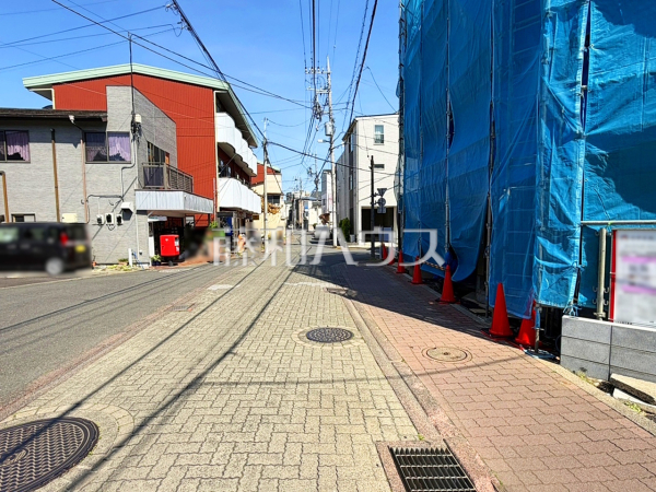 接道状況および現場風景 【東久留米市本町2丁目】 物件の事、諸費用の事など、小さな疑問もお気軽にご連絡・ご相談下さい。 接道状況および現場風景 【東久留米市本町2丁目】 物件の事、諸費用の事など、小さな疑問もお気軽にご連絡・ご相談下さい。