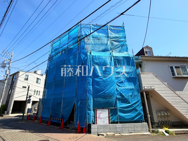 外観 【東久留米市本町2丁目】 ここに住む方を想像して、着々と建築しております! 外観 【東久留米市本町2丁目】 ここに住む方を想像して、着々と建築しております!