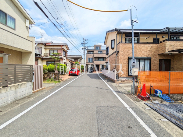 接道状況および現場風景 【小牧市下小針中島3丁目】 接道状況および現場風景 【小牧市下小針中島3丁目】