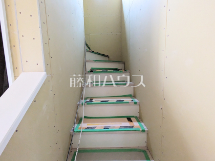 2号棟 階段(施工中) 【福岡市博多区新和町2丁目】/撮影日2026/06/22