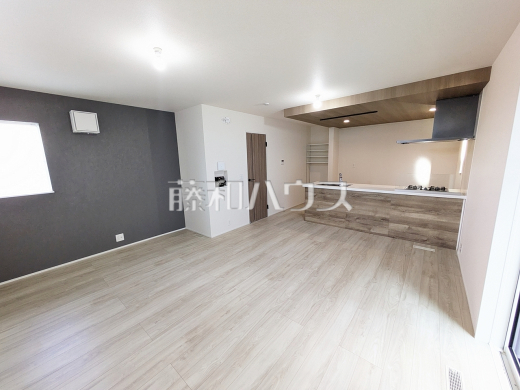 2号棟 リビング 【福岡市博多区新和町2丁目】