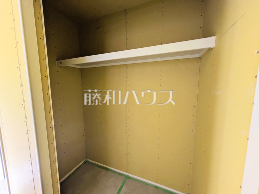 2号棟 収納(施工中) 【福岡市博多区新和町2丁目】