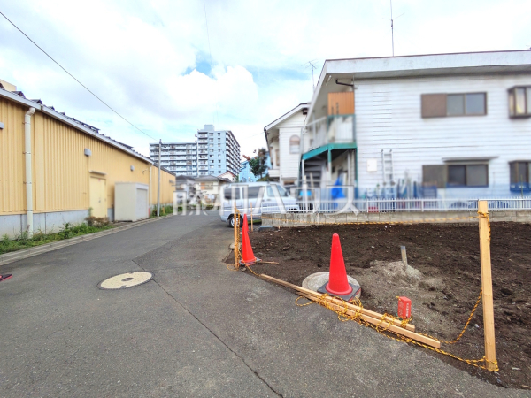接道状況および現場風景 【小平市小川町1丁目】 接道状況および現場風景 【小平市小川町1丁目】