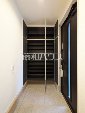 2号棟 玄関収納 【国立市中1丁目】