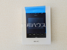 2号棟 TVモニター付きインターホン 【宜野湾市嘉数3丁目】訪問者がわかるTVモニター付インターホンは、お子様のお留守番にも活躍するかも?! 2号棟 TVモニター付きインターホン 【宜野湾市嘉数3丁目】訪問者がわかるTVモニター付インターホンは、お子様のお留守番にも活躍するかも?!