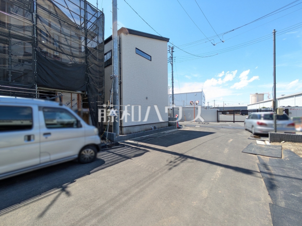 接道状況および現場風景 【新座市畑中1丁目】 接道状況および現場風景 【新座市畑中1丁目】