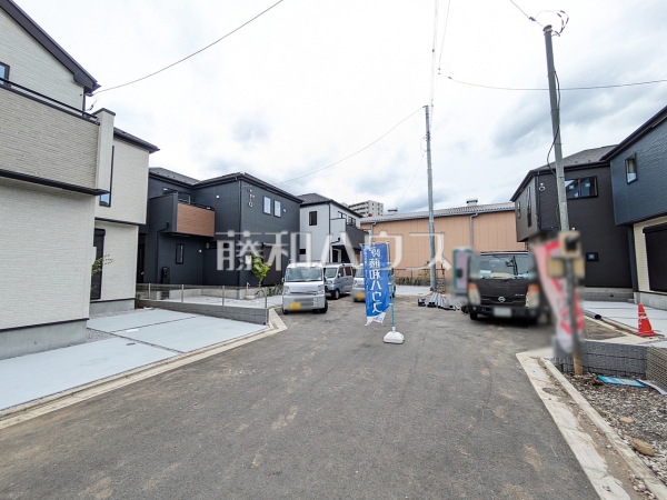 接道状況および現場風景 【新座市畑中1丁目】 接道状況および現場風景 【新座市畑中1丁目】