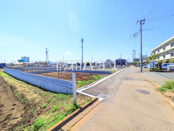 接道状況および現場風景 【武蔵村山市中央1丁目】 接道状況および現場風景 【武蔵村山市中央1丁目】