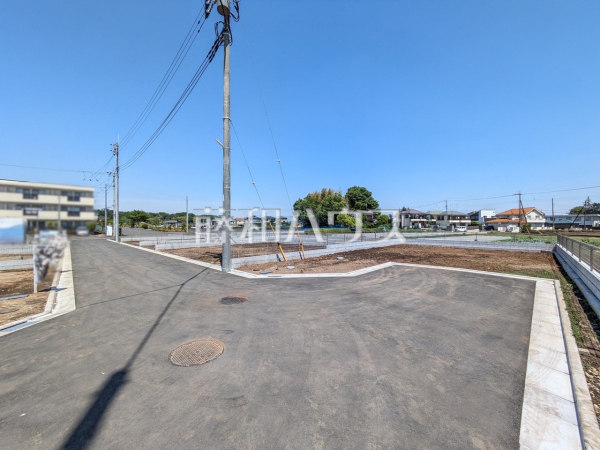 接道状況および現場風景 【武蔵村山市中央1丁目】 接道状況および現場風景 【武蔵村山市中央1丁目】