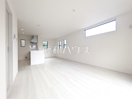 リビング 【東村山市廻田町2丁目】/撮影日2026/08/06