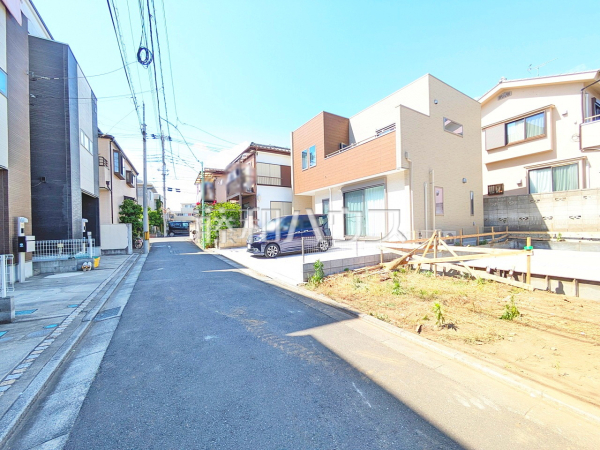 接道状況および現場風景 【富士見市鶴瀬西3丁目】 接道状況および現場風景 【富士見市鶴瀬西3丁目】