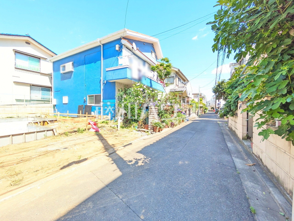 接道状況および現場風景 【富士見市鶴瀬西3丁目】 接道状況および現場風景 【富士見市鶴瀬西3丁目】