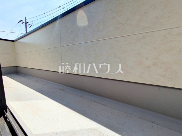 南向きのバルコニーは日差しもたっぷり注ぎ、お洗濯物もよく乾きます。 【練馬区南大泉4丁目】 南向きのバルコニーは日差しもたっぷり注ぎ、お洗濯物もよく乾きます。 【練馬区南大泉4丁目】