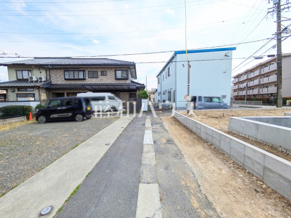 接道状況および現場風景 【春日井市坂下町3丁目】 接道状況および現場風景 【春日井市坂下町3丁目】