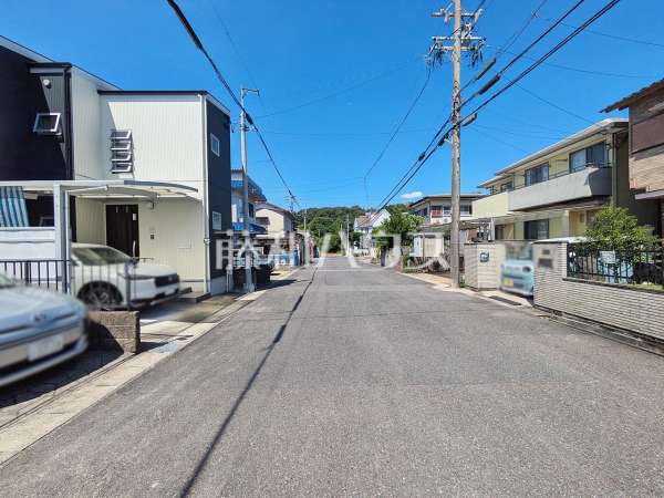 接道状況および現場風景 【春日井市不二ガ丘2丁目】 接道状況および現場風景 【春日井市不二ガ丘2丁目】