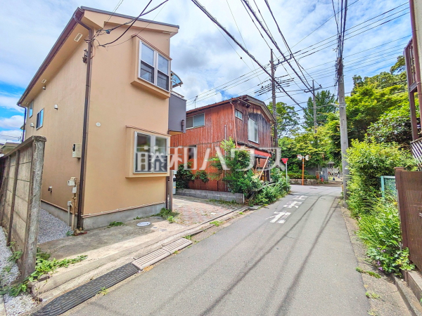 接道状況および現場風景 【東村山市萩山町1丁目】 接道状況および現場風景 【東村山市萩山町1丁目】