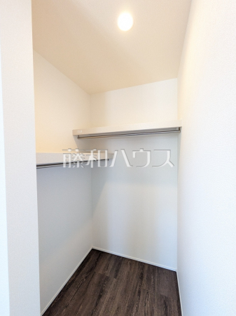 2号棟 ウォークインクローゼット 【南城市玉城字親慶原】 2号棟 ウォークインクローゼット 【南城市玉城字親慶原】
