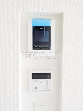 4号棟 TVモニターインターホン/給湯器リモコン 【府中市分梅町3丁目】 日々の生活を豊かに、暮らしを心地良くする先進の設備
