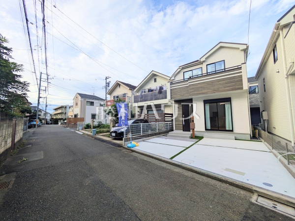 接道状況および現場風景 【調布市東つつじケ丘3丁目】 接道状況および現場風景 【調布市東つつじケ丘3丁目】