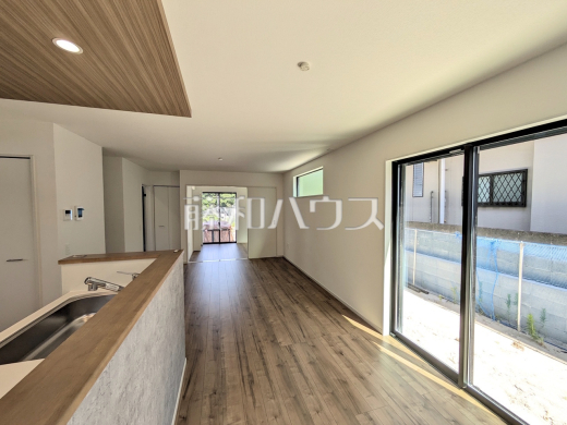 1号棟 リビング 【福岡市早良区梅林7丁目】