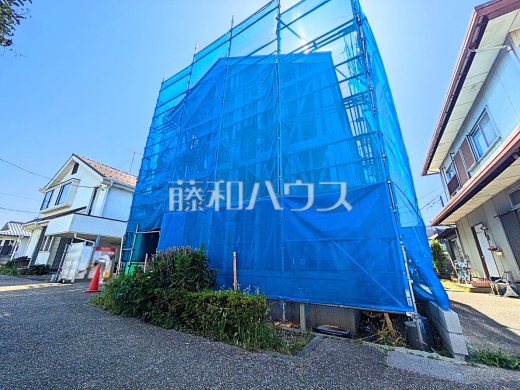 外観 【日野市万願寺4丁目】
完成前ですがご見学できます。通常ではなかなか見ることのできない建物構造も、建築中だからこそご覧になれます。