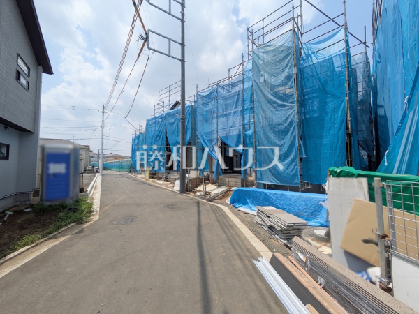 接道状況および現場風景 【東村山市秋津町3丁目】 接道状況および現場風景 【東村山市秋津町3丁目】