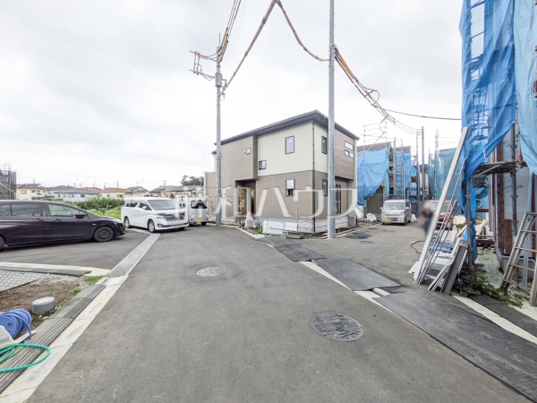 接道状況および現場風景 【東村山市秋津町3丁目】 接道状況および現場風景 【東村山市秋津町3丁目】