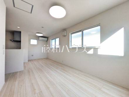 3号棟 リビング 【八王子市散田町5丁目】/撮影日2026/07/19