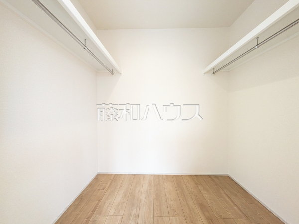 ウォークインクローゼット 【東大和市狭山5丁目】 ウォークインクローゼット 【東大和市狭山5丁目】