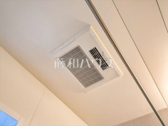 浴室乾燥機(浴室内上部)雨の日の強い味方!浴室換気乾燥機付きユニットバスで洗濯物が乾かせます 浴室乾燥機(浴室内上部)雨の日の強い味方!浴室換気乾燥機付きユニットバスで洗濯物が乾かせます