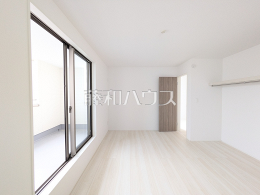 1号棟 居室 【宜野湾市野嵩4丁目】 全居室2面採光で明るいお部屋