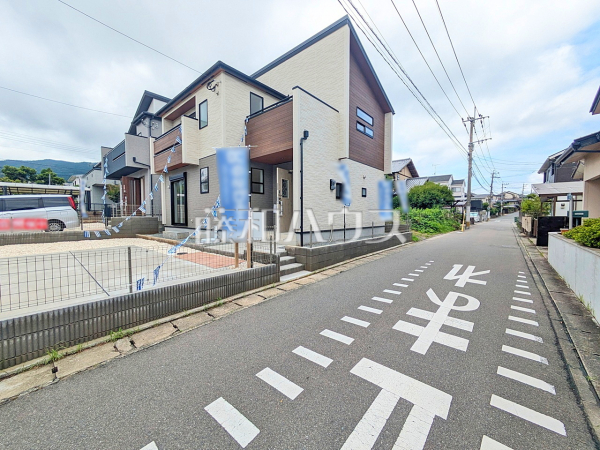 接道状況および現場風景 【福岡市西区野方3丁目】 接道状況および現場風景 【福岡市西区野方3丁目】
