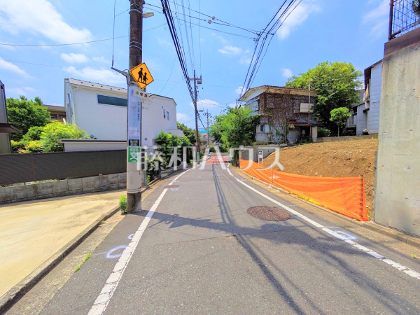 接道状況および現場風景 【杉並区松ノ木2丁目】 接道状況および現場風景 【杉並区松ノ木2丁目】