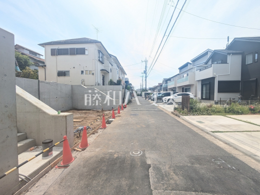 接道状況および現場風景 【日野市南平1丁目】