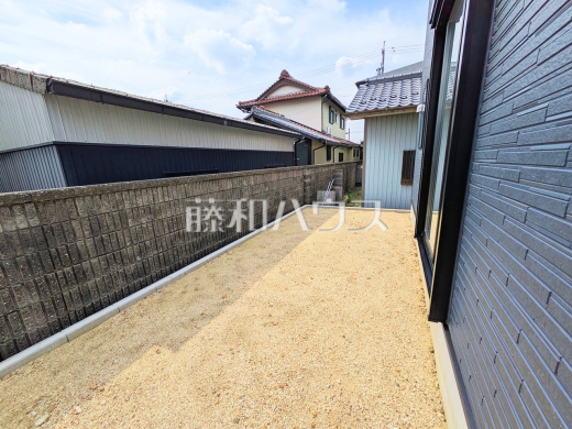 1号棟 庭 【春日井市花長町1丁目】