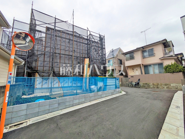 接道状況および現場風景 【三鷹市中原4丁目】 接道状況および現場風景 【三鷹市中原4丁目】