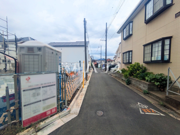 接道状況および現場風景 【三鷹市中原4丁目】 接道状況および現場風景 【三鷹市中原4丁目】