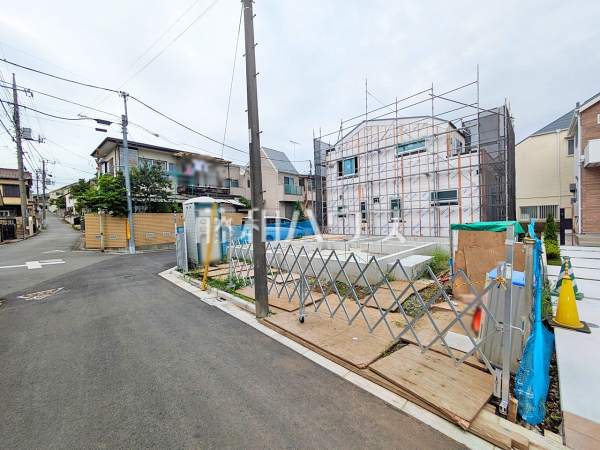 接道状況および現場風景 【三鷹市中原4丁目】 接道状況および現場風景 【三鷹市中原4丁目】